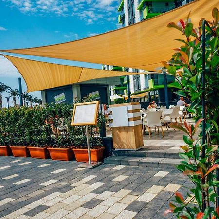 Sole Aparthotel Pool & Spa Mamaia Nord Năvodari Kültér fotó