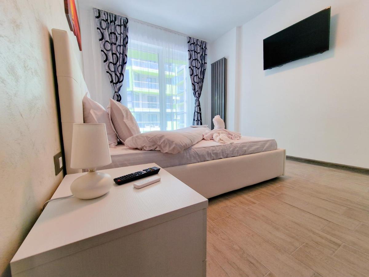 Sole Aparthotel Pool & Spa Mamaia Nord Năvodari Kültér fotó